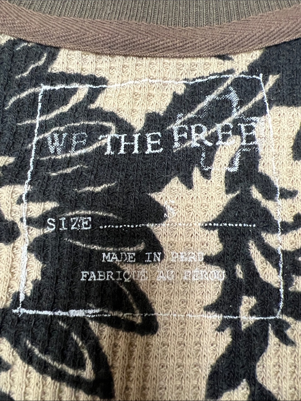 We The Free inside/ out top sz sm - Picture 2 of 4